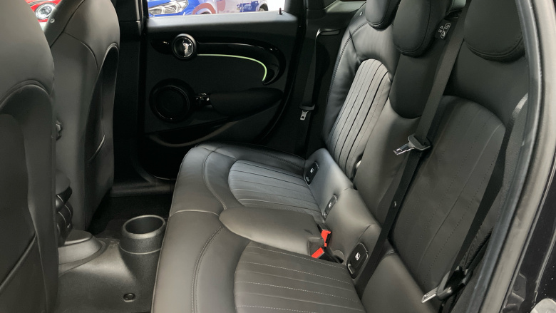 MINI Hatchback 1.5 Cooper Exclusive 5dr Auto Petrol Hatchback